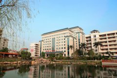 右江民族医学院校园风光